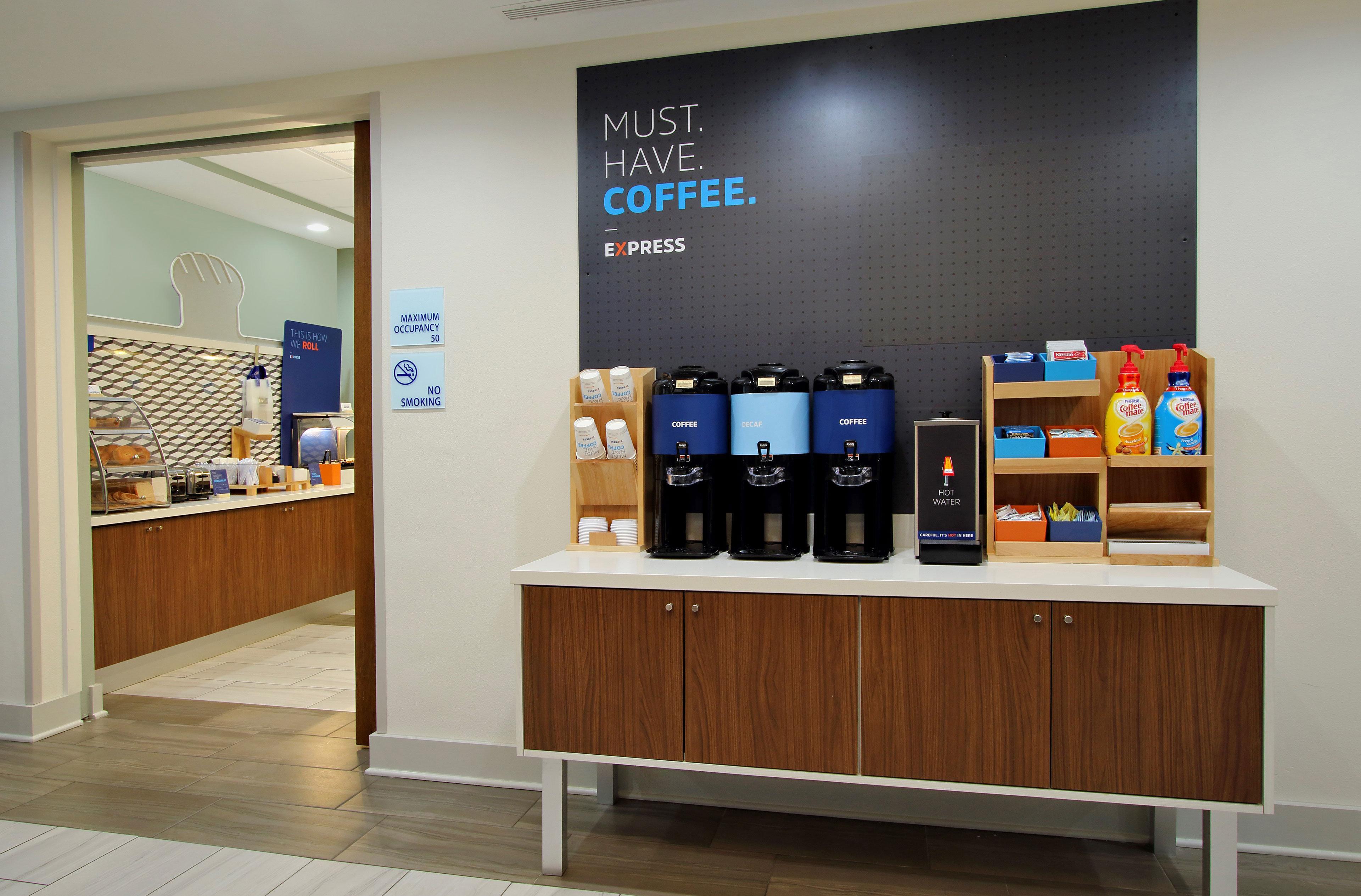 Holiday Inn Express Charleston-Civic Center By Ihg Εξωτερικό φωτογραφία