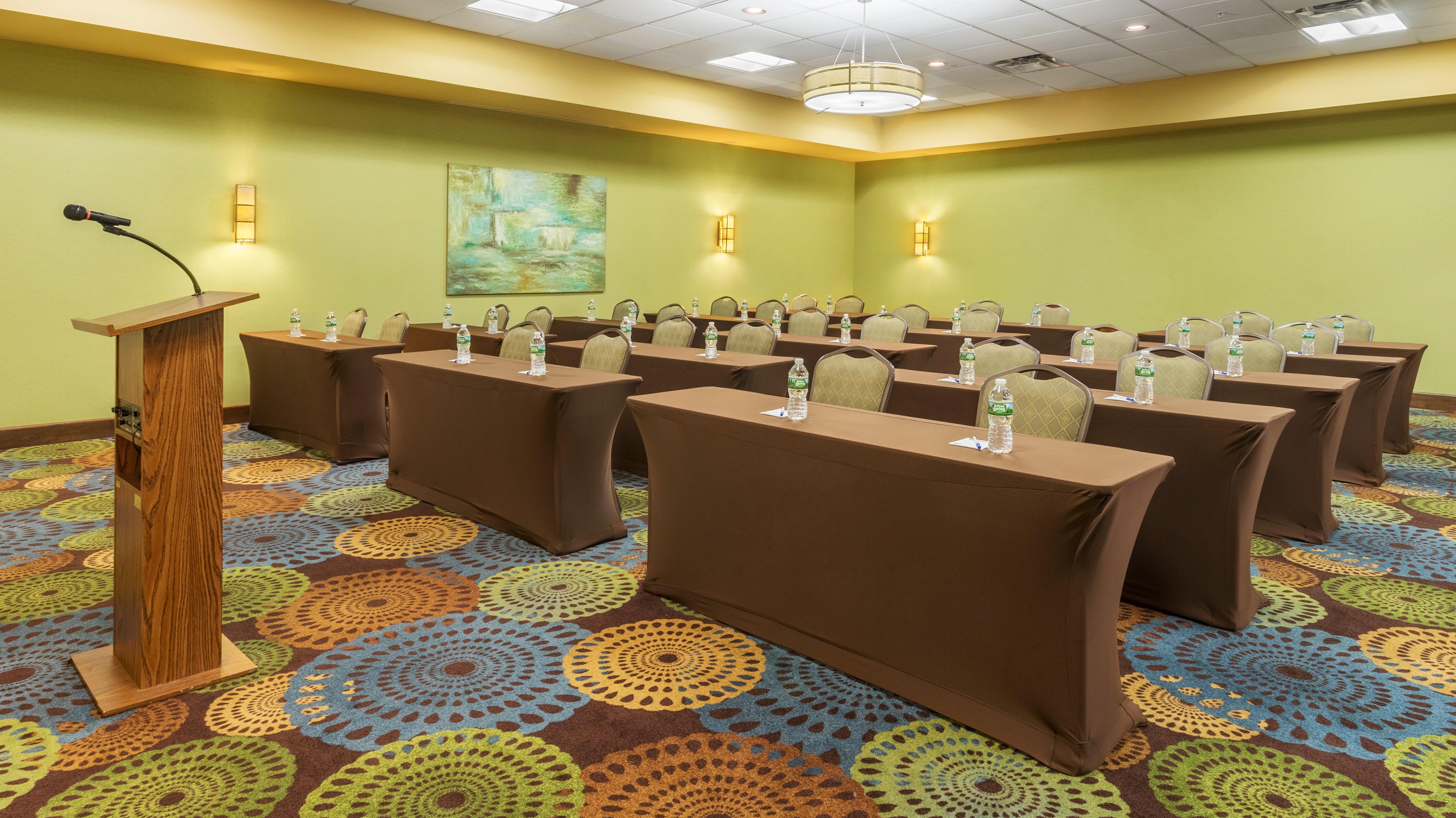 Holiday Inn Express Charleston-Civic Center By Ihg Εξωτερικό φωτογραφία