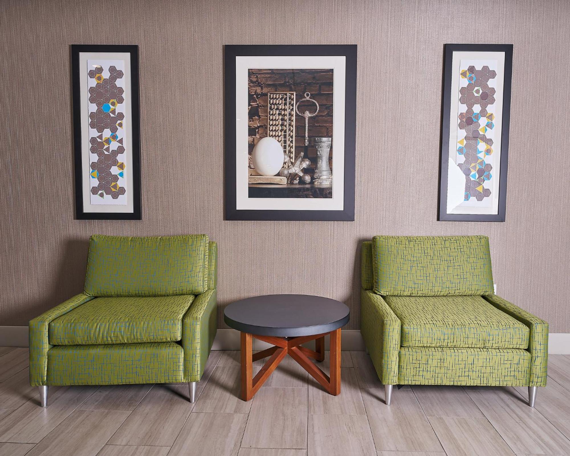 Holiday Inn Express Charleston-Civic Center By Ihg Εξωτερικό φωτογραφία